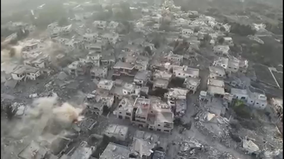 Un vídeo de un dron muestra la destrucción en el sur del Líbano tras los ataques aéreos israelíes